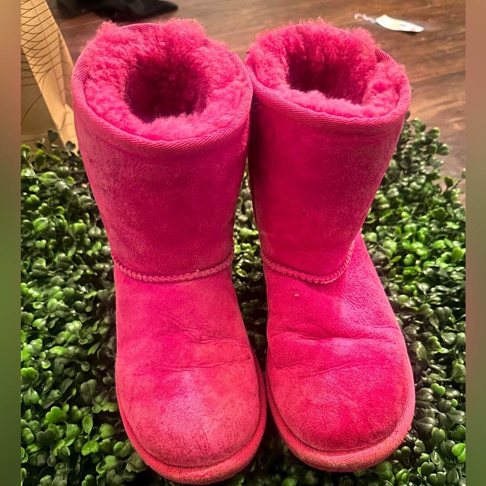 Girls Size 2- Pink Ugg Boots
